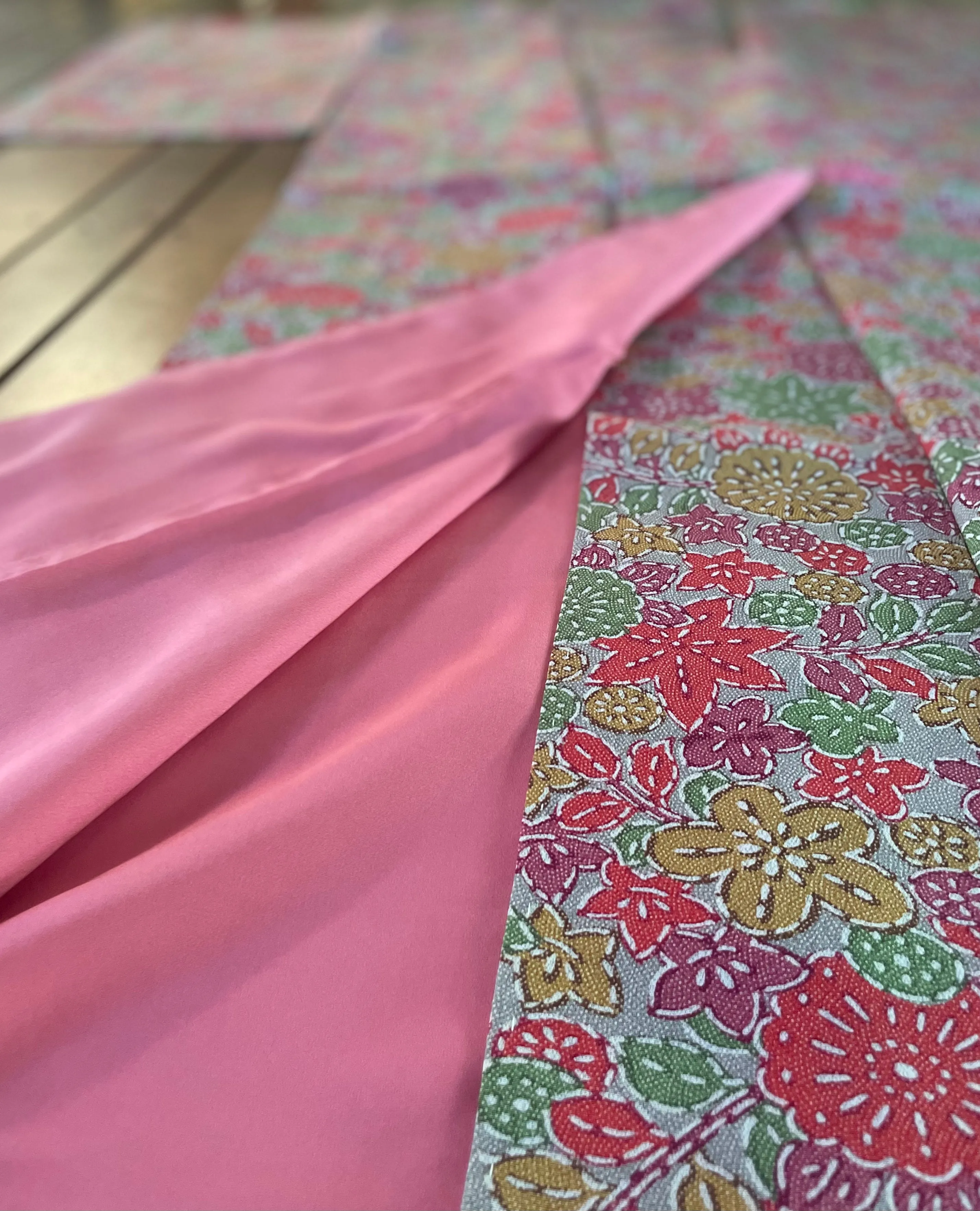 Bright Japanese Floral Scene Komon Kimono