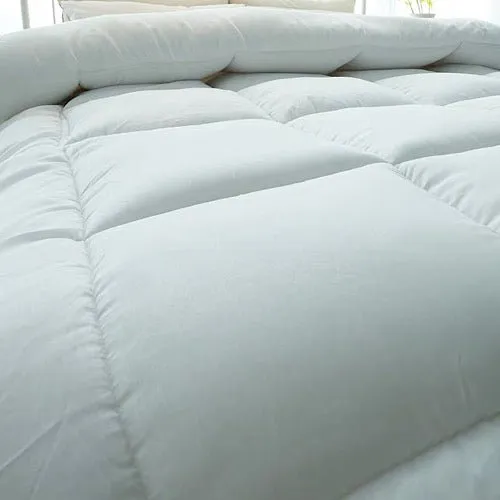 Queen Size Duvet Soft and Comfortable vacuum-packed.