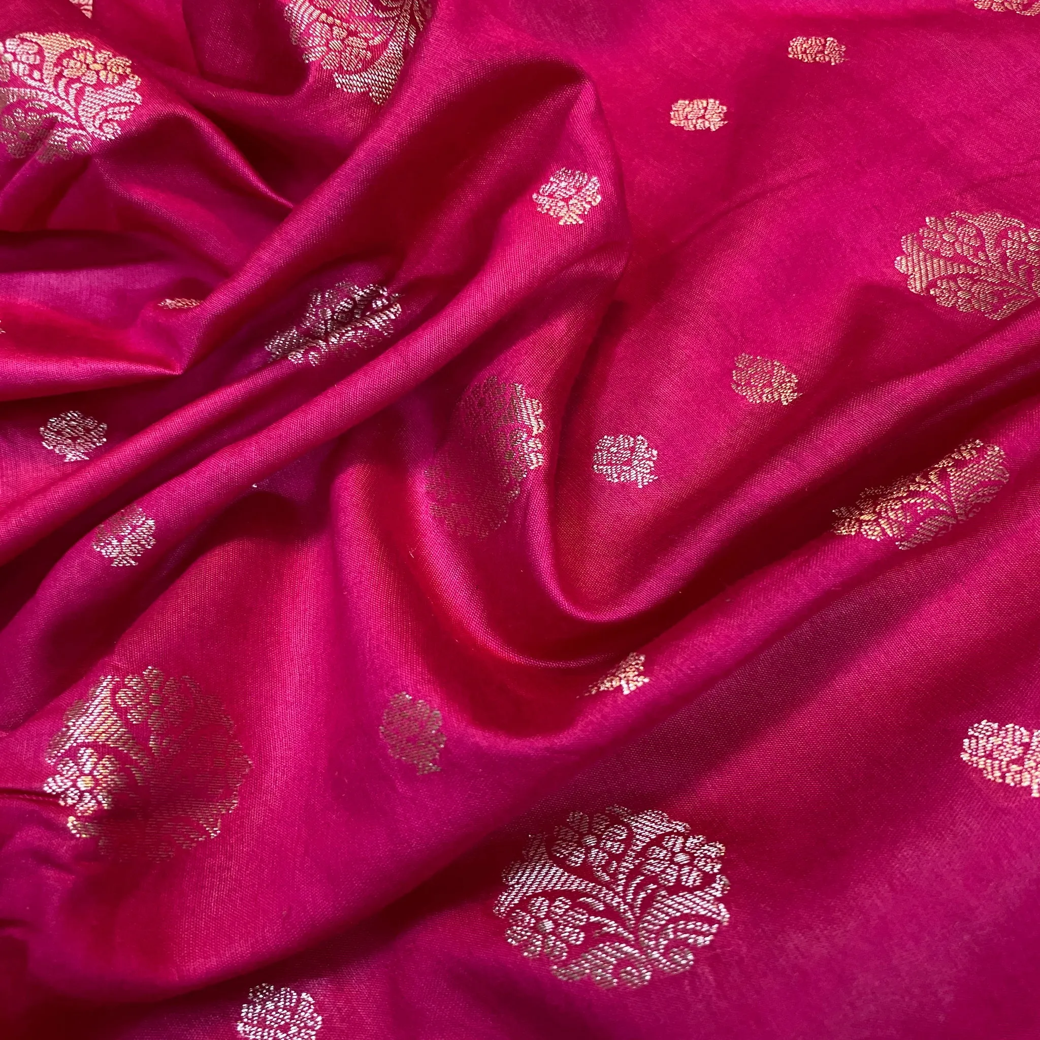Sensational Hot Pink Handloom Crepe Banarasi Silk Sari